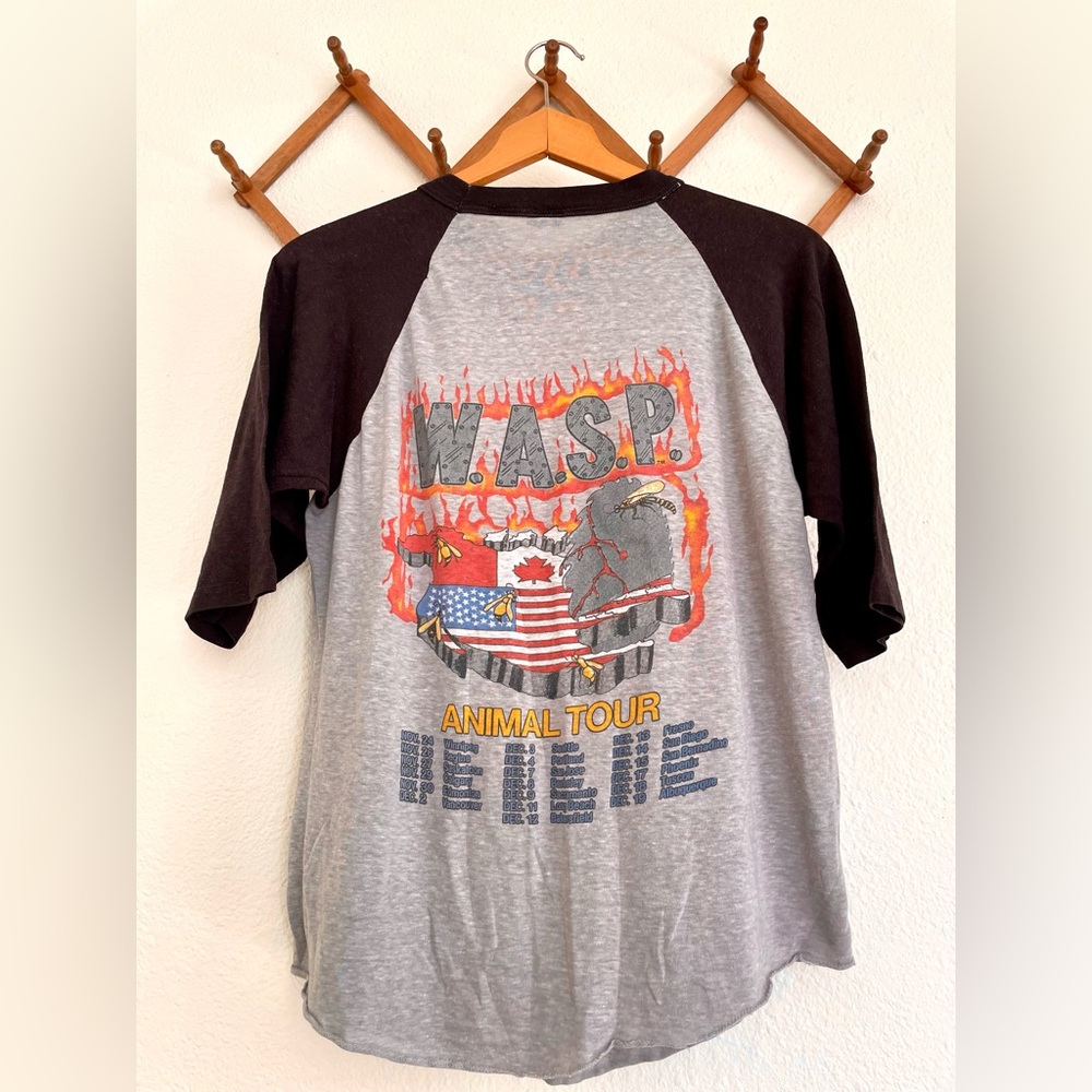 1980s Vintage WASP Animal Tour Raglan Shirt Concer Shirt Vintage Band Tshirt - Picture 2 of 6